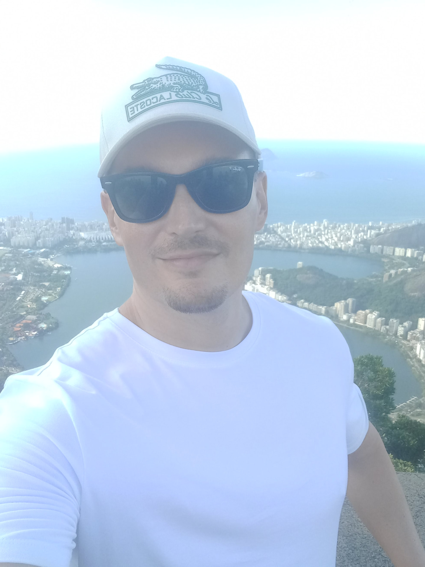 Wryland Reed, Founder of QuantumLead, at Cristo Redentor (Christ the Redeemer) in Rio de Janeiro, Brazil, one of the New Seven Wonders of the World, during his 5-year world retirement.